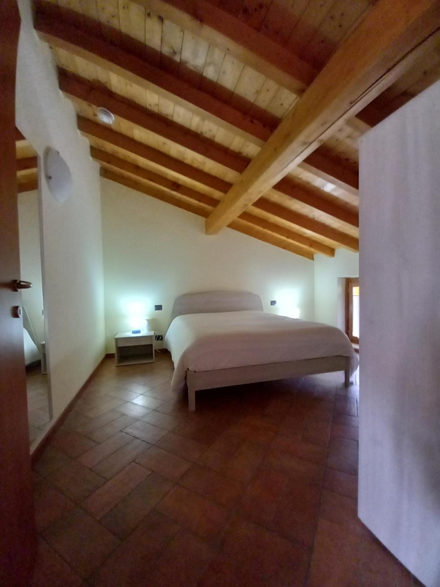 Casa Vacanze Tania Somendenna Exterior photo