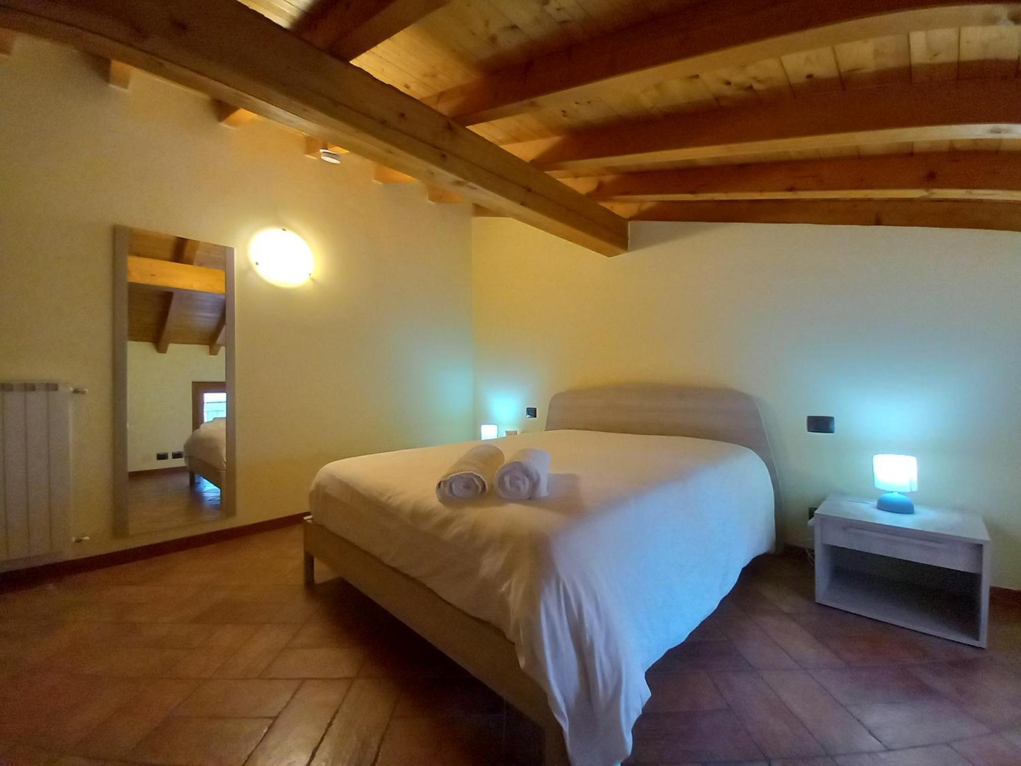Casa Vacanze Tania Somendenna Exterior photo