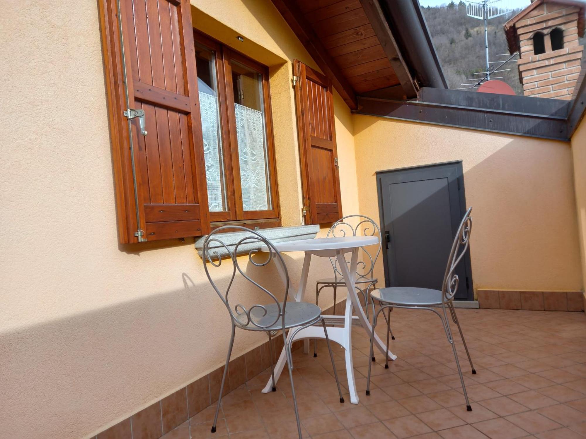 Casa Vacanze Tania Somendenna Exterior photo